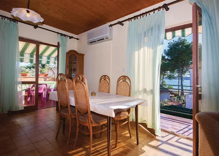 Apartment Jadrija With Sea View 08 Apartment