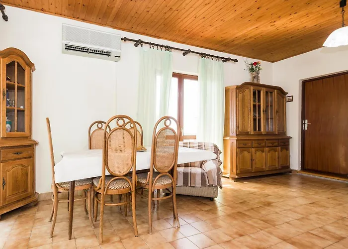 Apartment Jadrija With Sea View 08