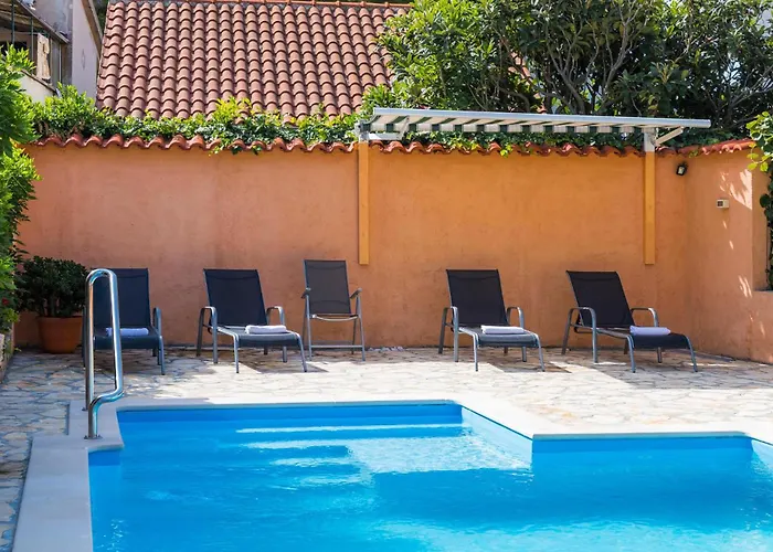 Apartment Jadrija With Sea View 08 * Jadrija